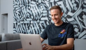 9 Free Blog Reviews (Video): Live...